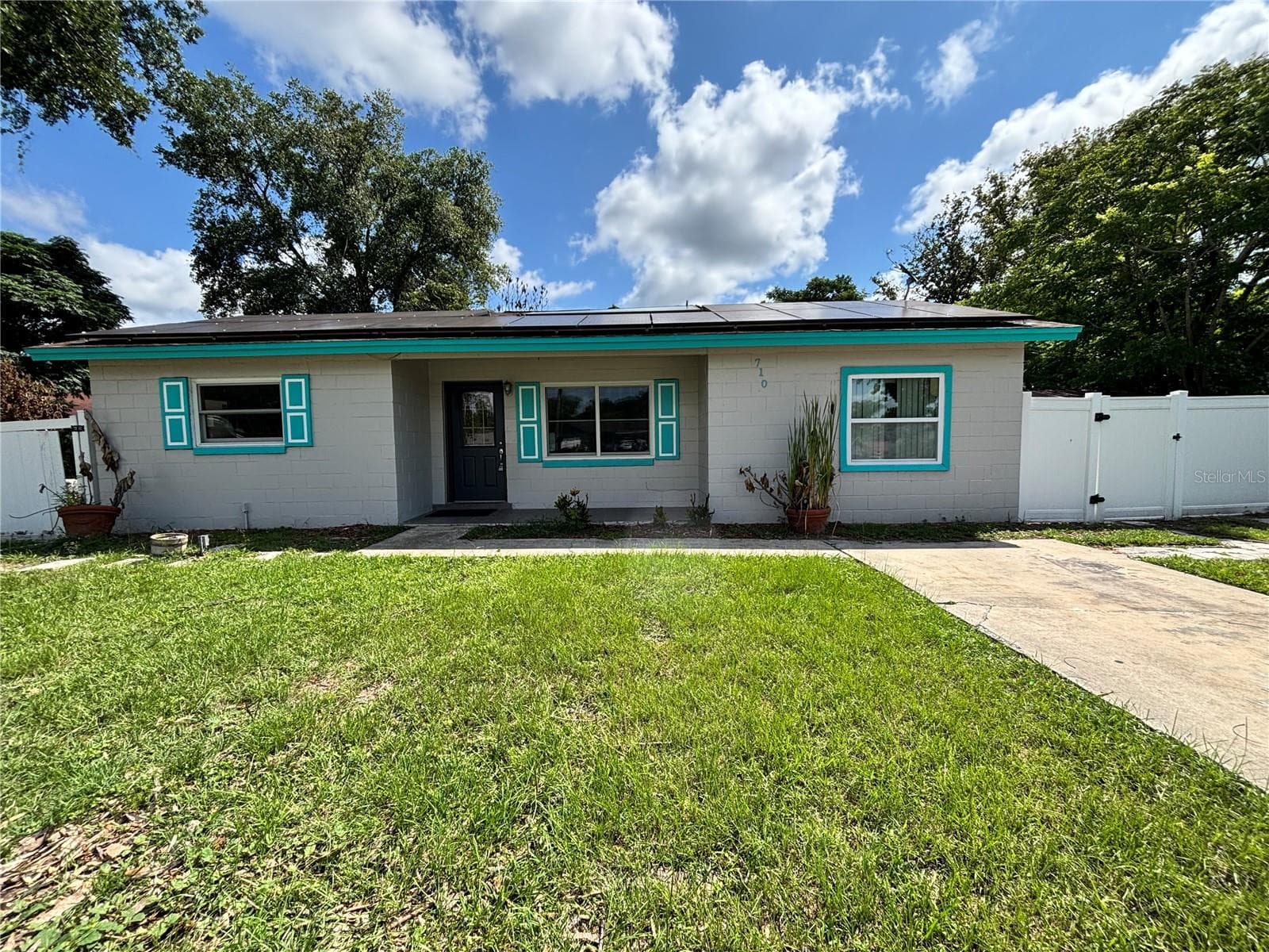710 EAST CT