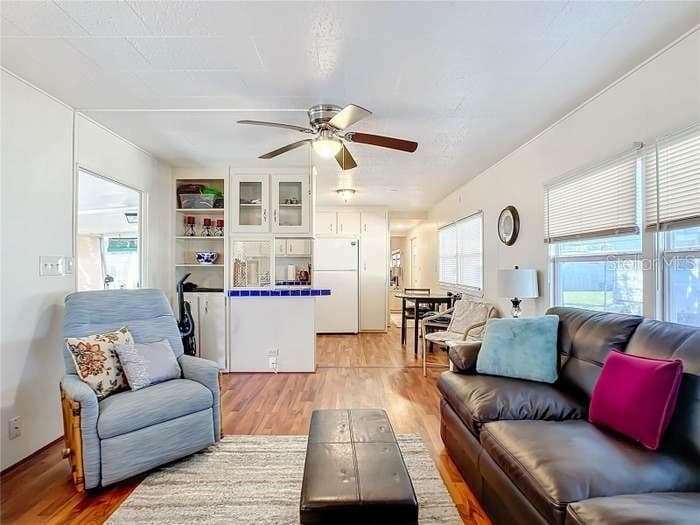 Mobile Home at 2331 BELLEAIR RD #116, CLEARWATER, photo 4 of 50