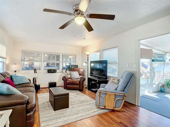 Mobile Home at 2331 BELLEAIR RD #116, CLEARWATER, photo 5 of 50