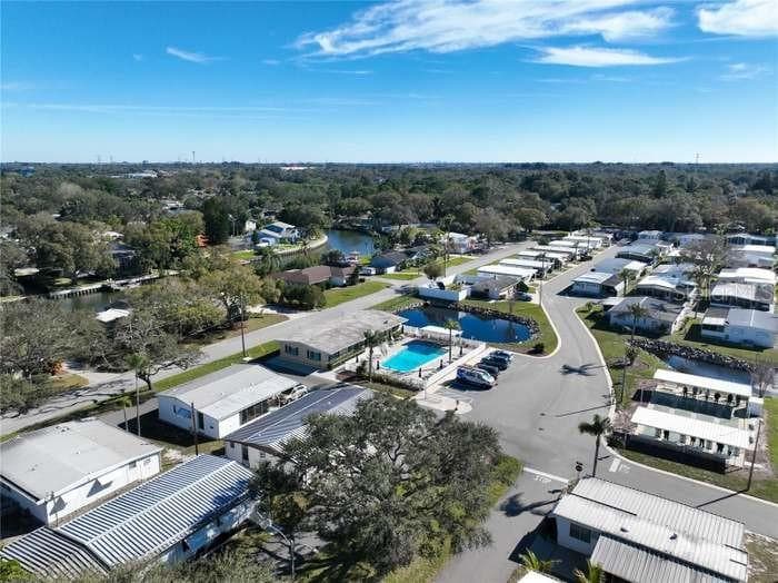 Mobile Home at 2331 BELLEAIR RD #116, CLEARWATER, photo 33 of 50
