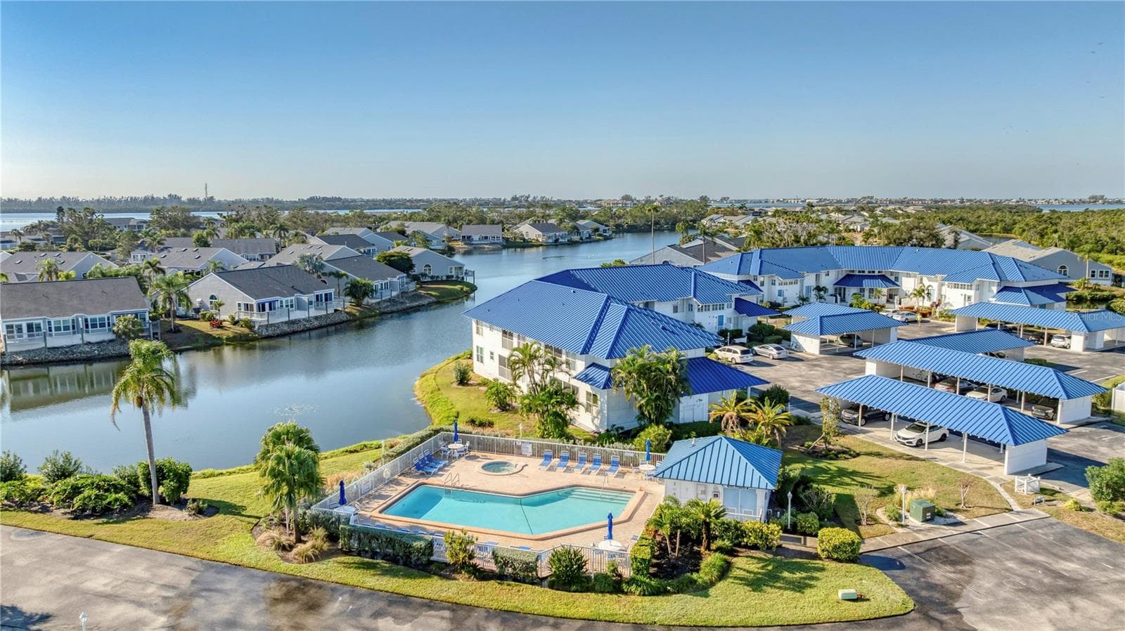 Neighborhood pool! - 972 SANDPIPER CIR #972, BRADENTON