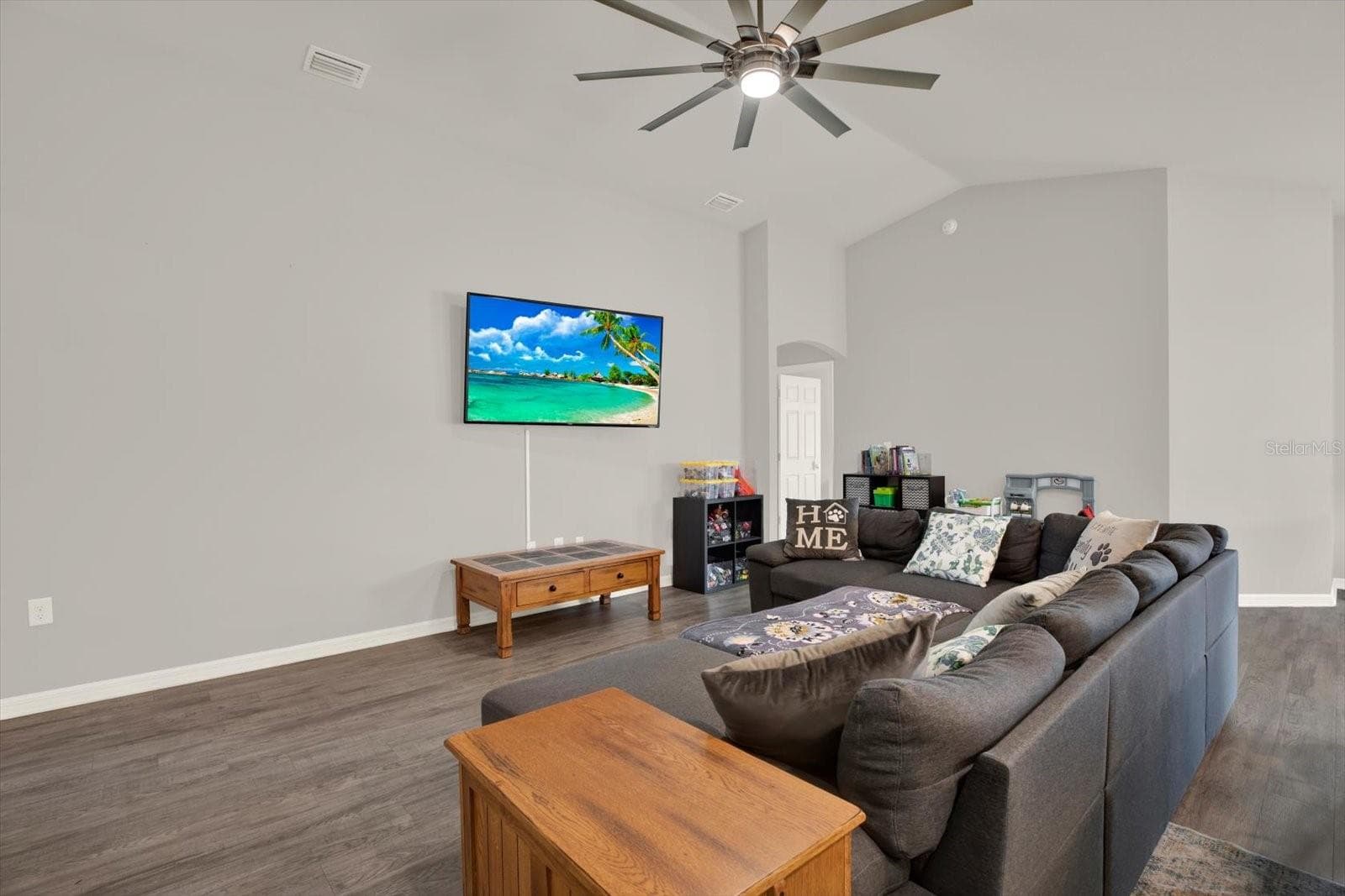 Single Family Residence at 117 EAGLE SUMMIT DR, RUSKIN, photo 5 of 44