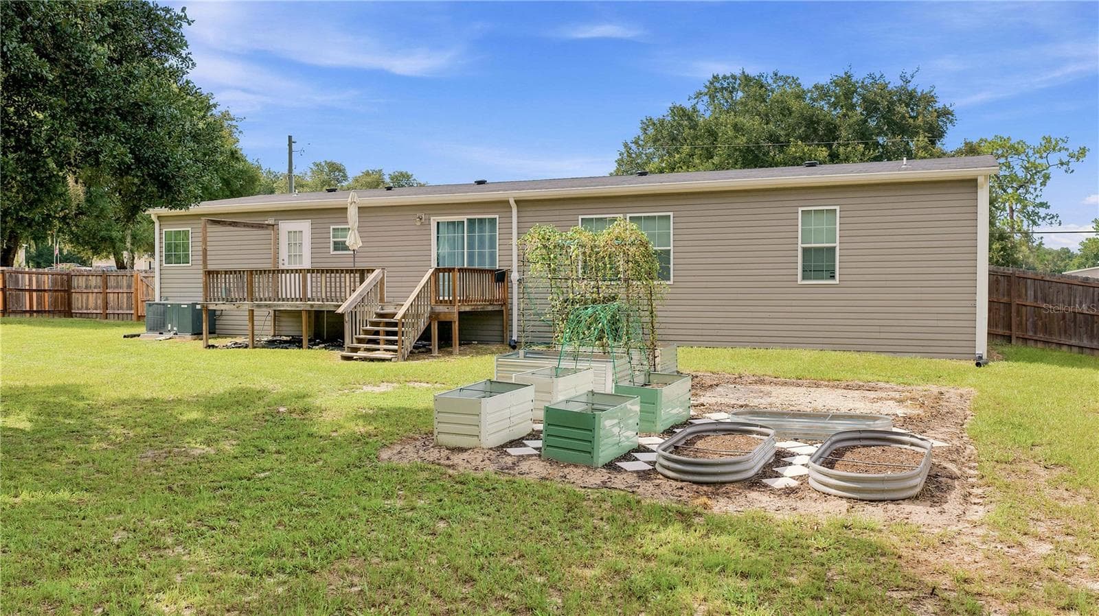 Manufactured Home at 122 SE 70TH CIR, OCALA, photo 29 of 33