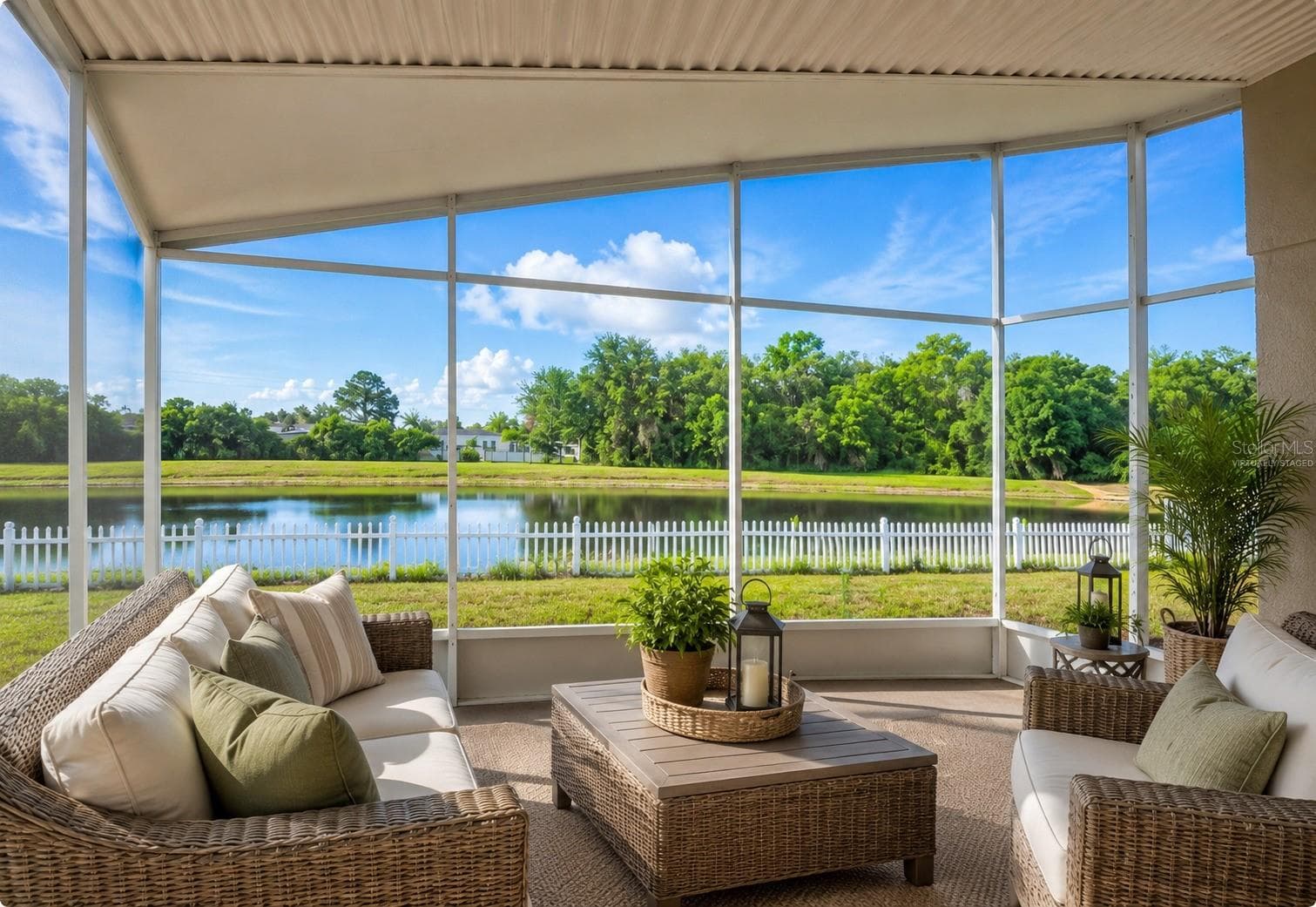 Virtually Staged patio - 7935 OAKSTONE CT, ORLANDO