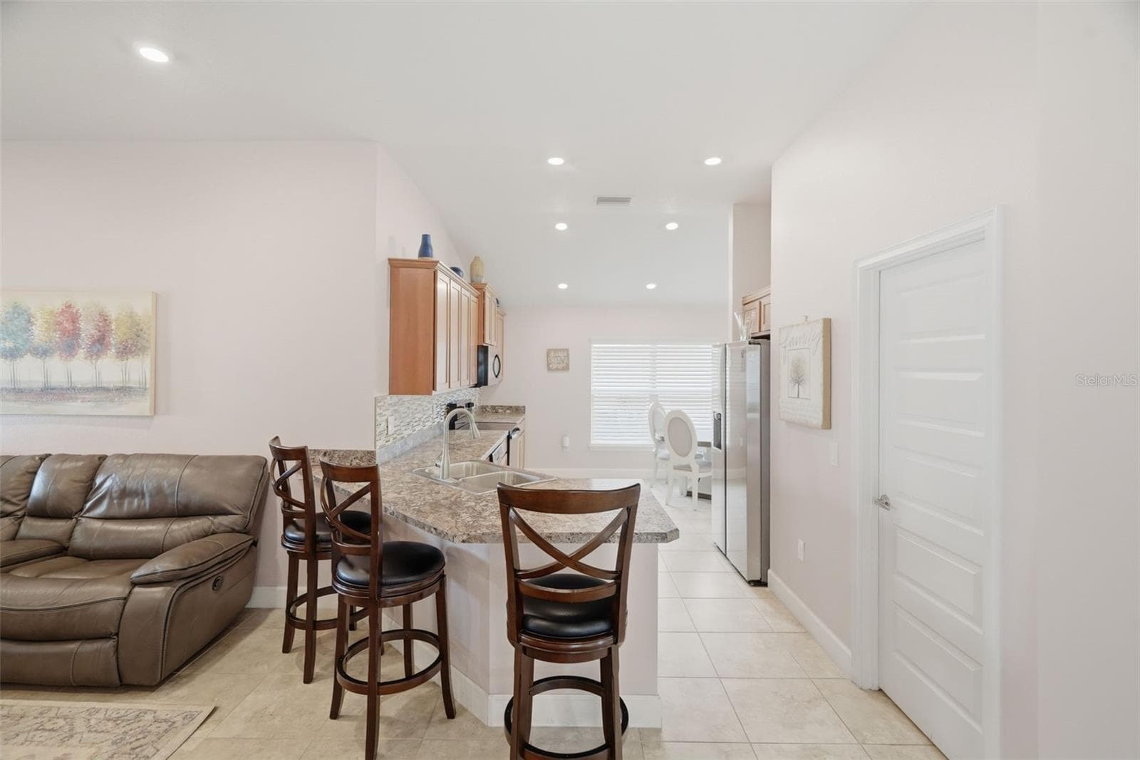 Single Family Residence at 14449 POTTERTON CIR, HUDSON, photo 3 of 49