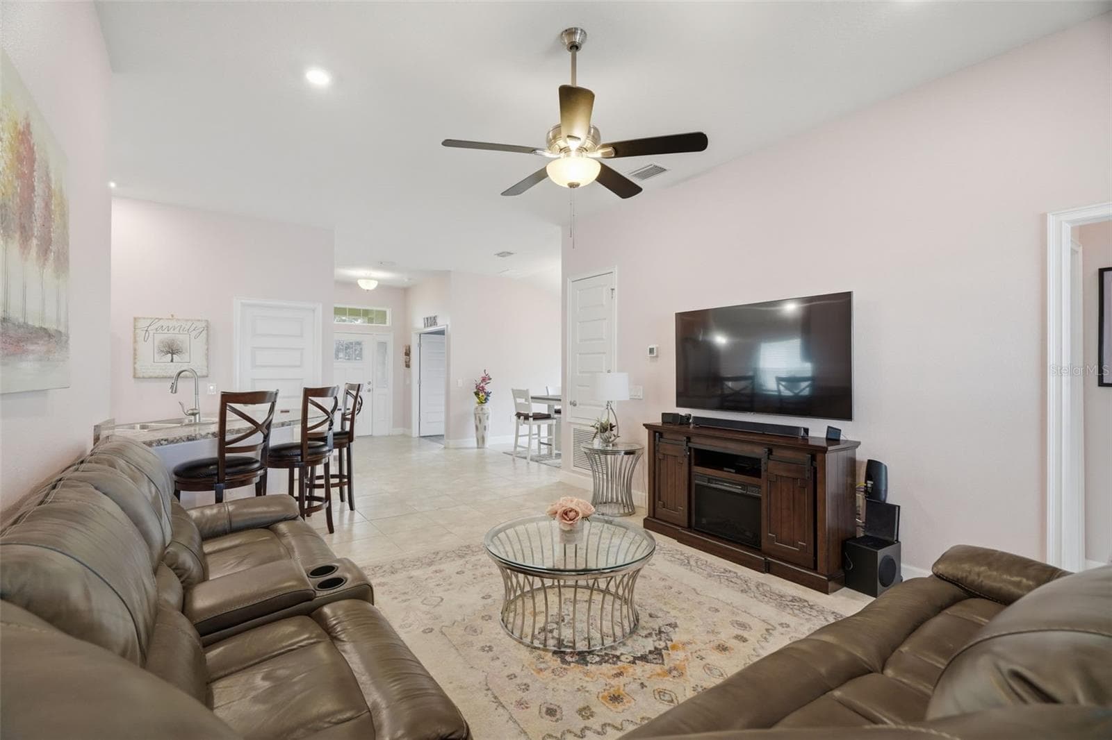 Single Family Residence at 14449 POTTERTON CIR, HUDSON, photo 12 of 49