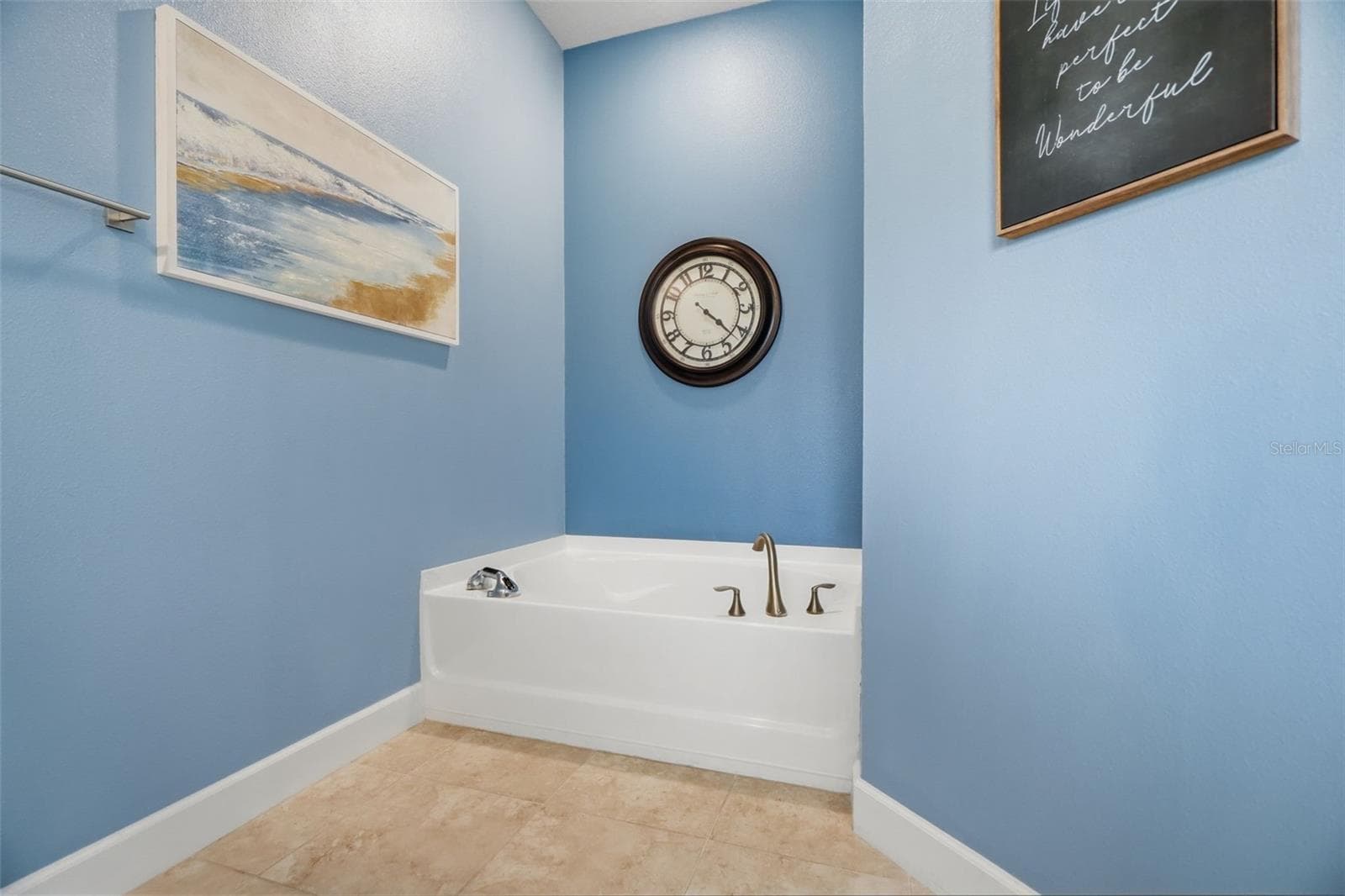 Single Family Residence at 14449 POTTERTON CIR, HUDSON, photo 27 of 49