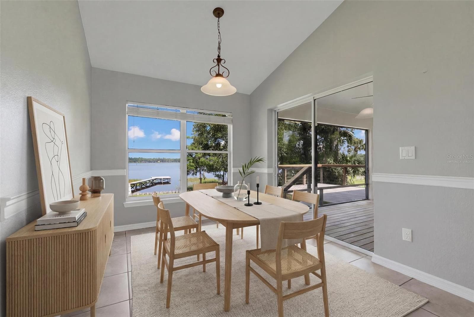 Virtually Staged - 18233 ROSE ST, GROVELAND