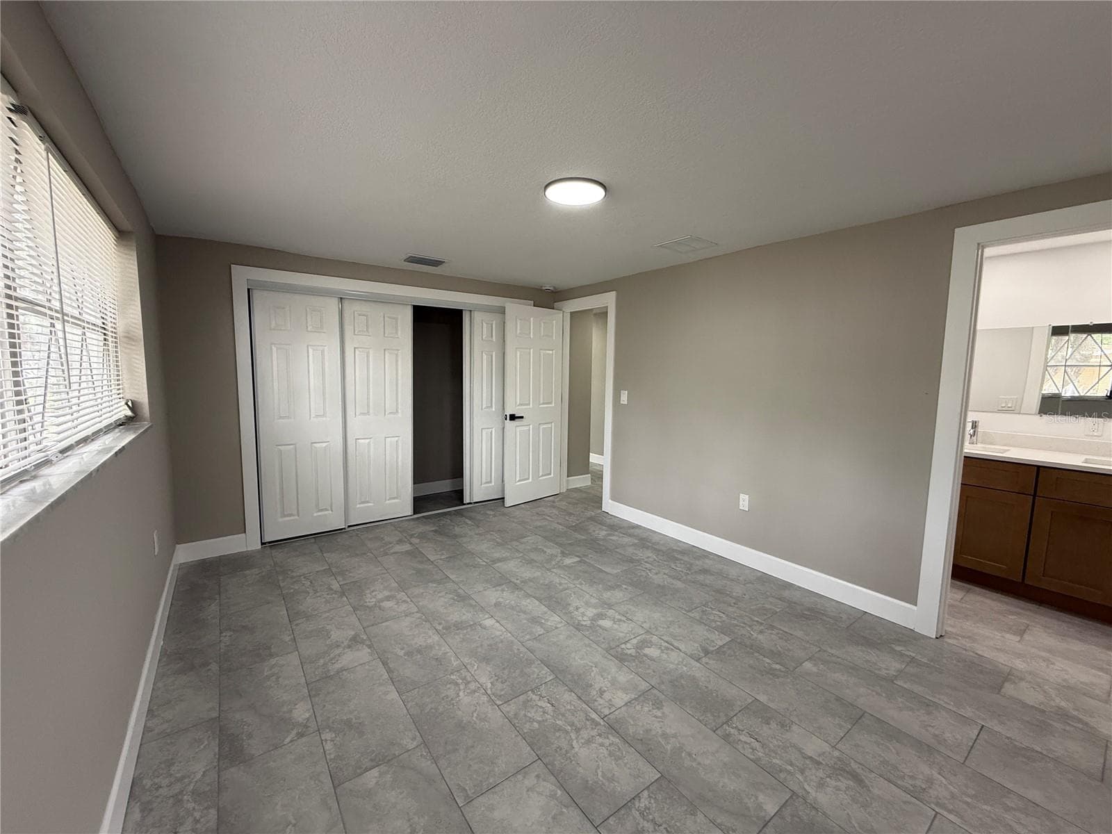 Single Family Residence at 3019 LLOYD DR, HOLIDAY, photo 9 of 16