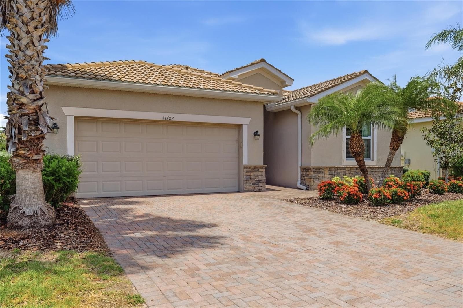 Front - 11702 ANHINGA AVE, VENICE