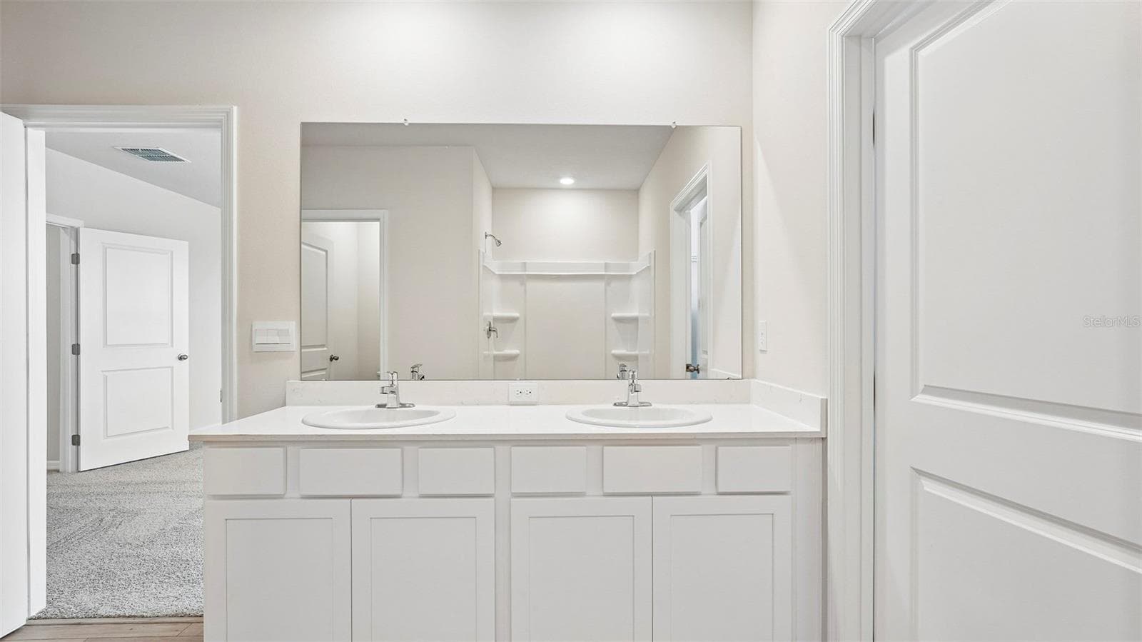 Single Family Residence at 5725 SILVER MOONLIGHT DR, PALMETTO, photo 17 of 51