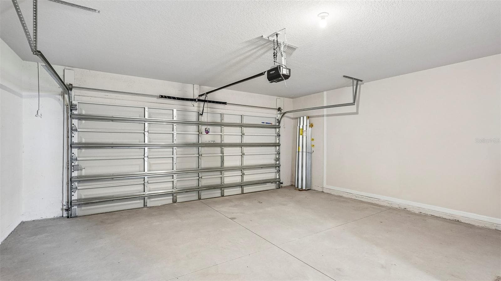 Single Family Residence at 5725 SILVER MOONLIGHT DR, PALMETTO, photo 37 of 51