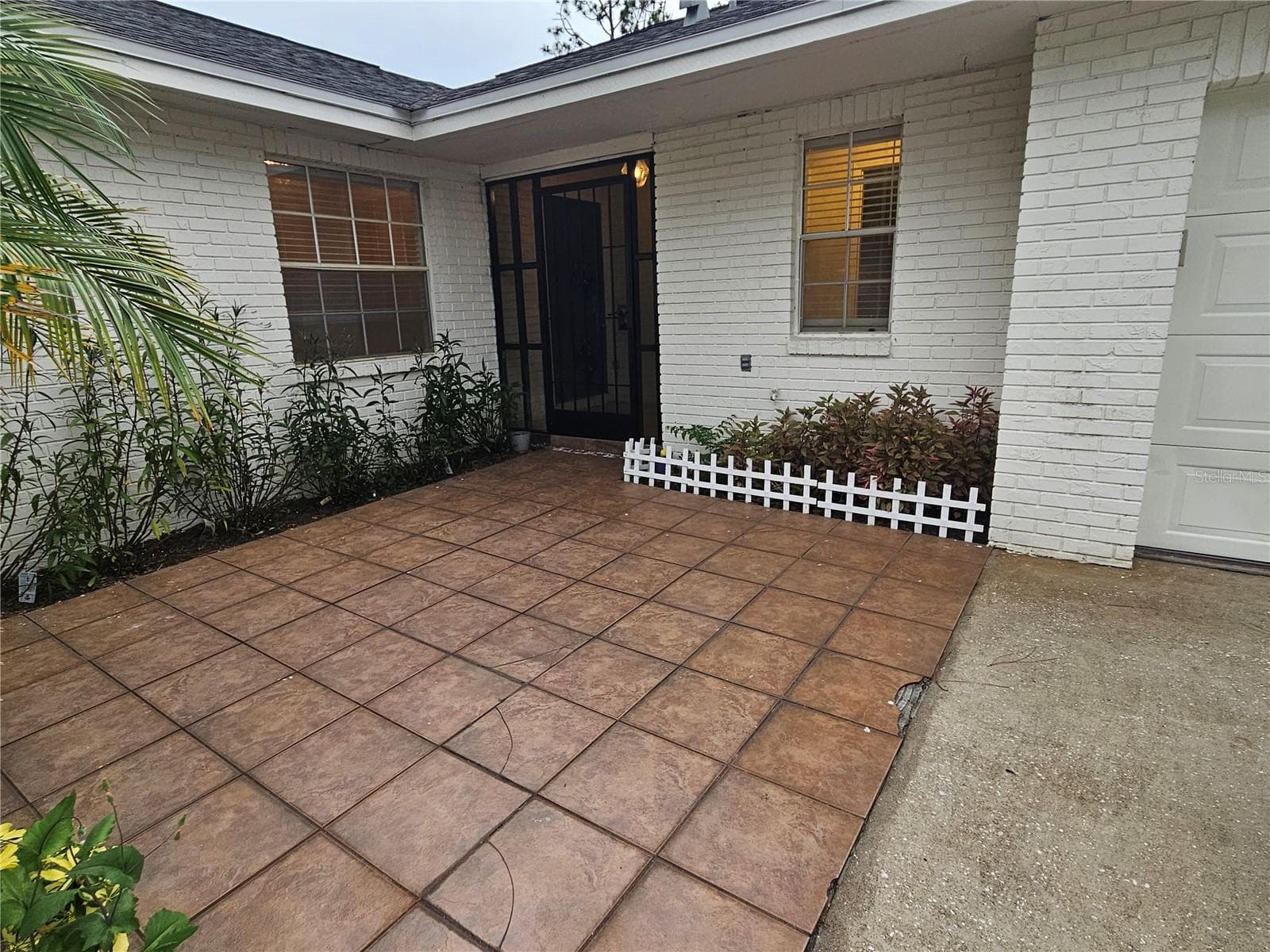 Single Family Residence at 22360 SOUTHSHORE DR, LAND O LAKES, photo 2 of 16