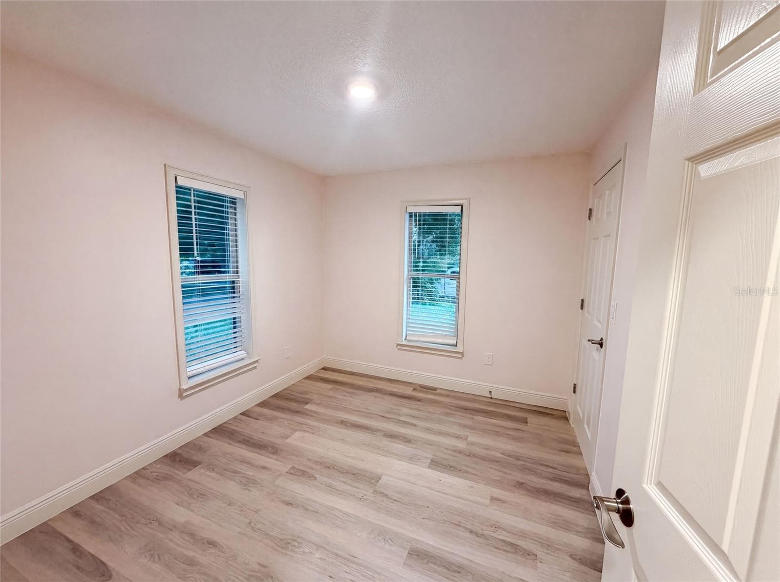 Single Family Residence at 3444 VALEVIEW DR, APOPKA, photo 16 of 25