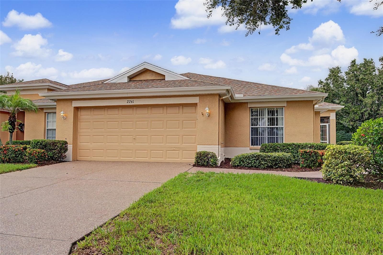 Villa at 2241 WORTHINGTON GREENS DR, SUN CITY CENTER, photo 4 of 33