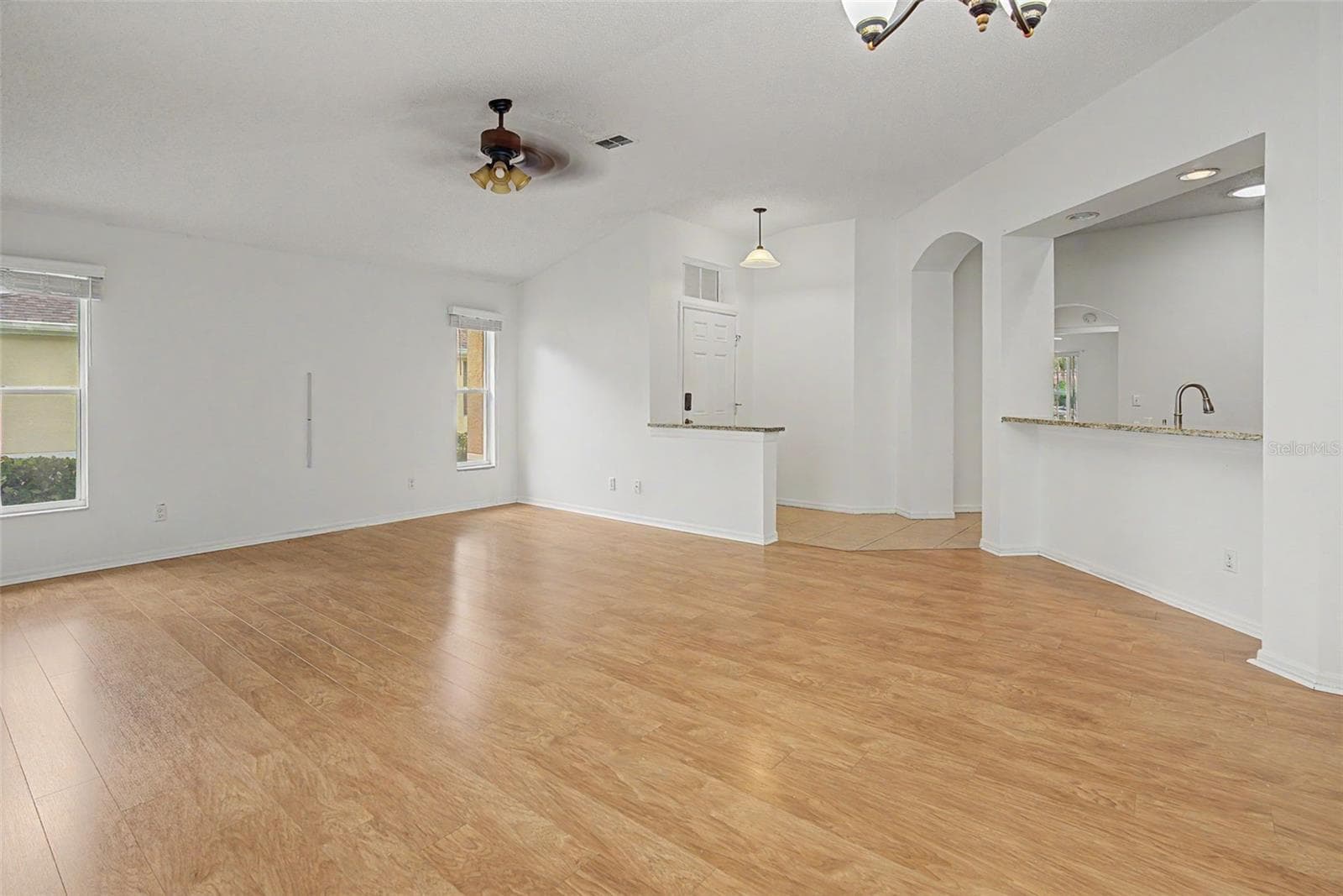 Villa at 2241 WORTHINGTON GREENS DR, SUN CITY CENTER, photo 12 of 33