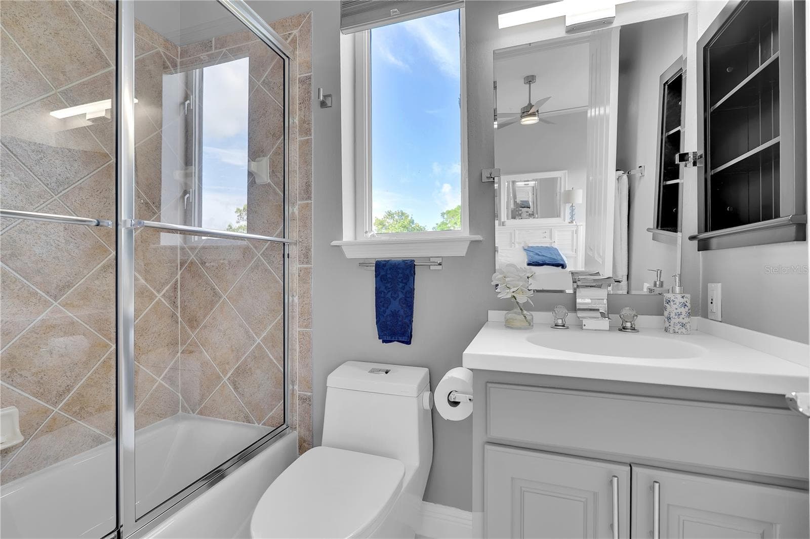 Villa at 1915 HARBOUR LINKS CIR #6, LONGBOAT KEY, photo 28 of 45