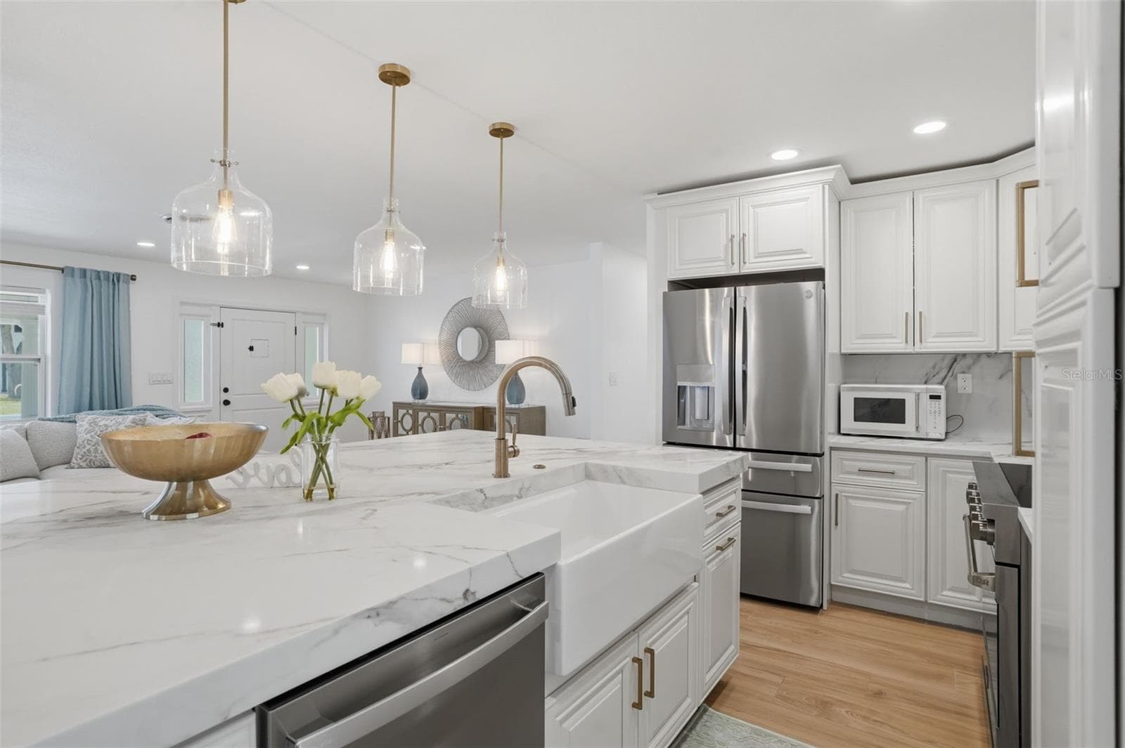 Single Family Residence at 1819 MARYLAND AVE NE, ST PETERSBURG, photo 6 of 29
