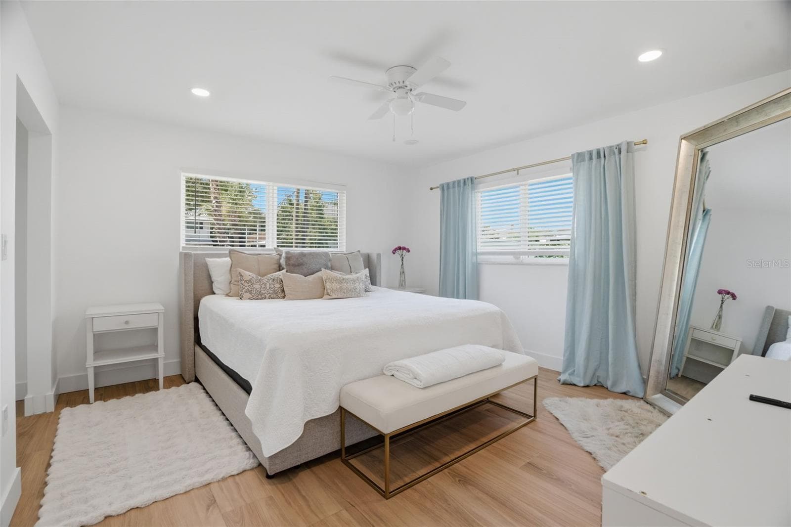 Single Family Residence at 1819 MARYLAND AVE NE, ST PETERSBURG, photo 16 of 29