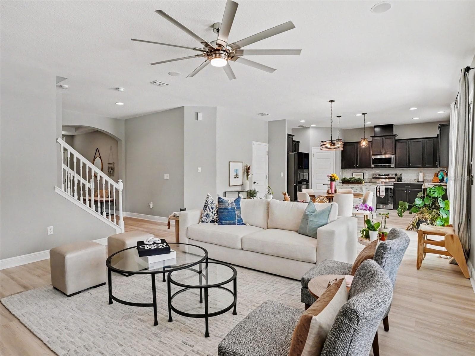 Single Family Residence at 9572 WATERWAY PASSAGE DR, WINTER GARDEN, photo 5 of 45