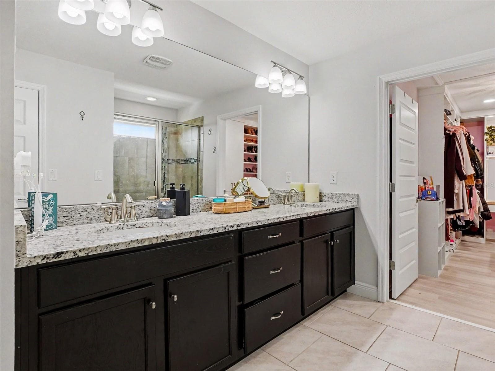Single Family Residence at 9572 WATERWAY PASSAGE DR, WINTER GARDEN, photo 18 of 45