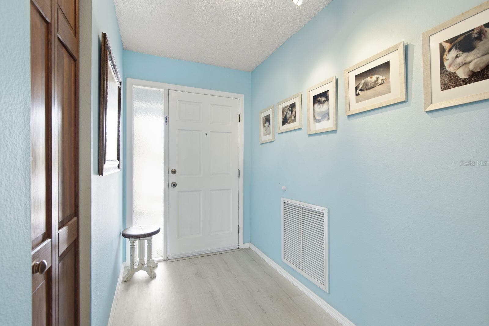 Single Family Residence at 3047 CASCADE DR, CLEARWATER, photo 12 of 57