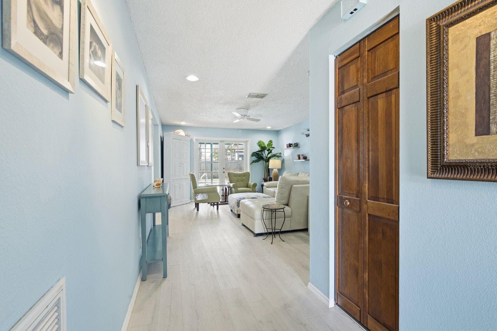 Single Family Residence at 3047 CASCADE DR, CLEARWATER, photo 13 of 57