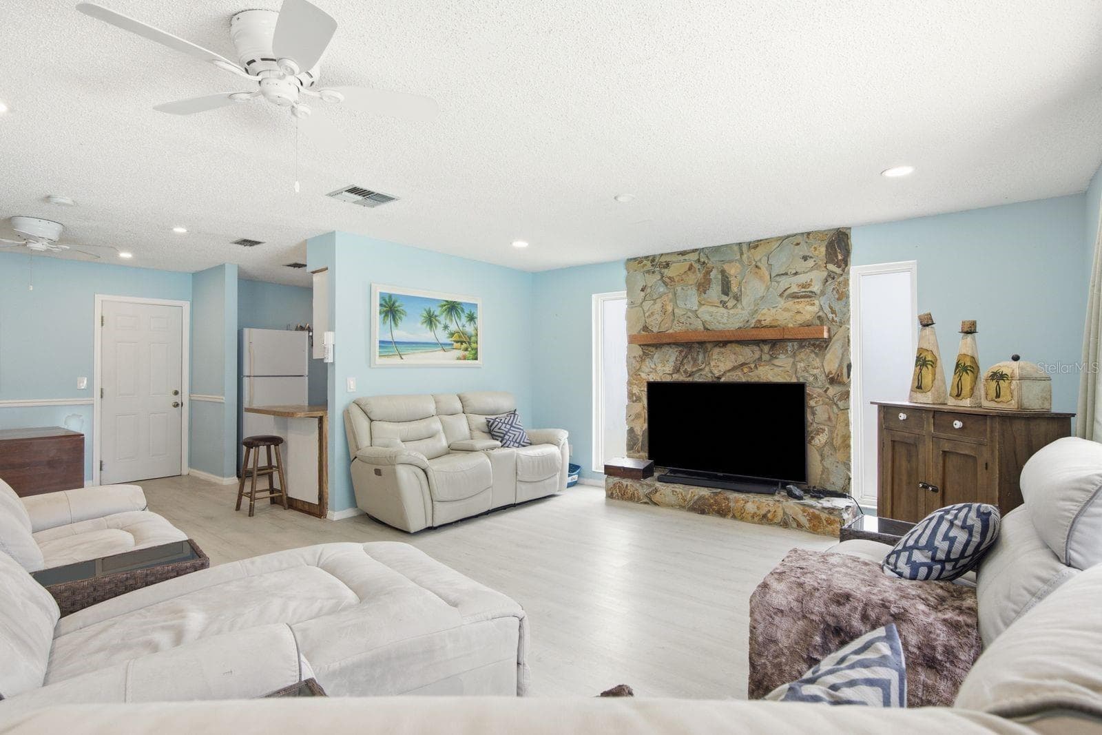 Single Family Residence at 3047 CASCADE DR, CLEARWATER, photo 23 of 57