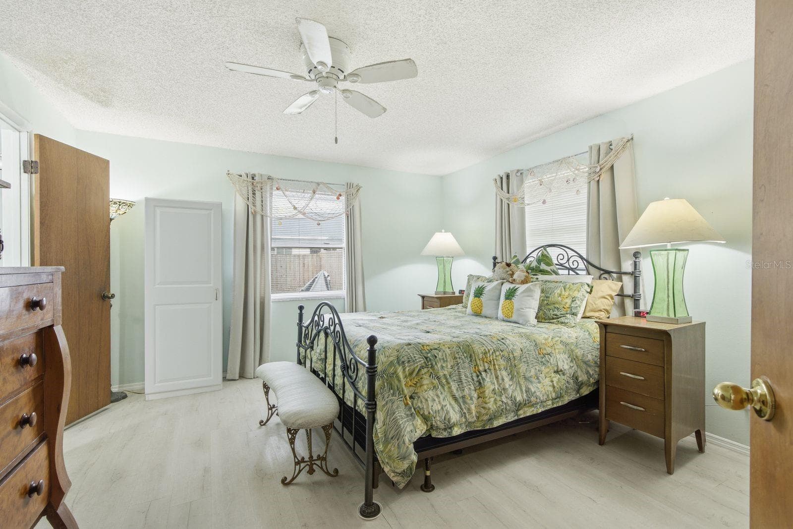 Single Family Residence at 3047 CASCADE DR, CLEARWATER, photo 26 of 57