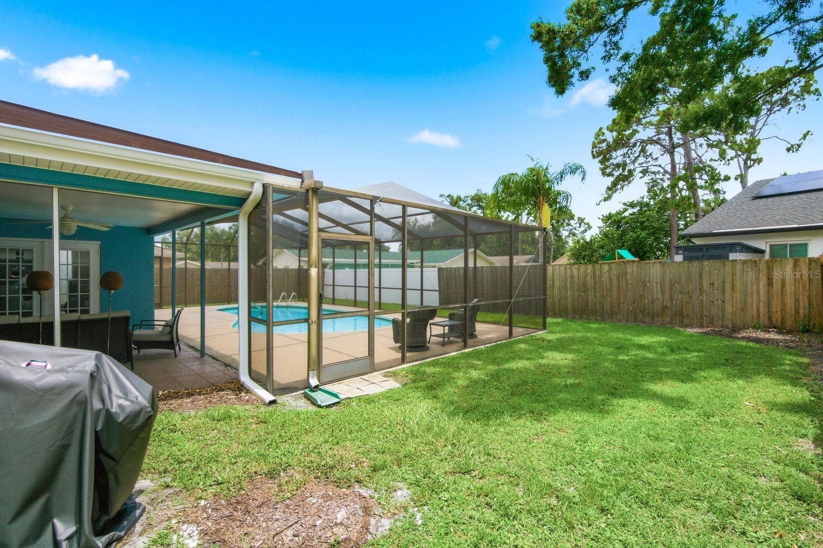 Single Family Residence at 3047 CASCADE DR, CLEARWATER, photo 49 of 57