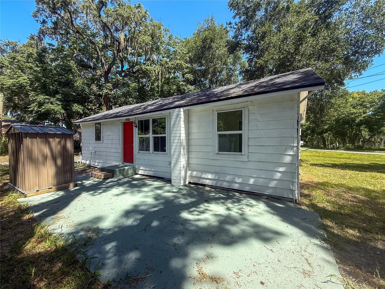 1002 TILDEN AVE