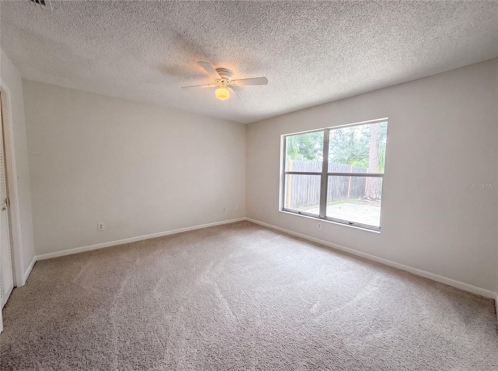 Single Family Residence at 8613 COTTONWAY LN, TAMPA, photo 10 of 17