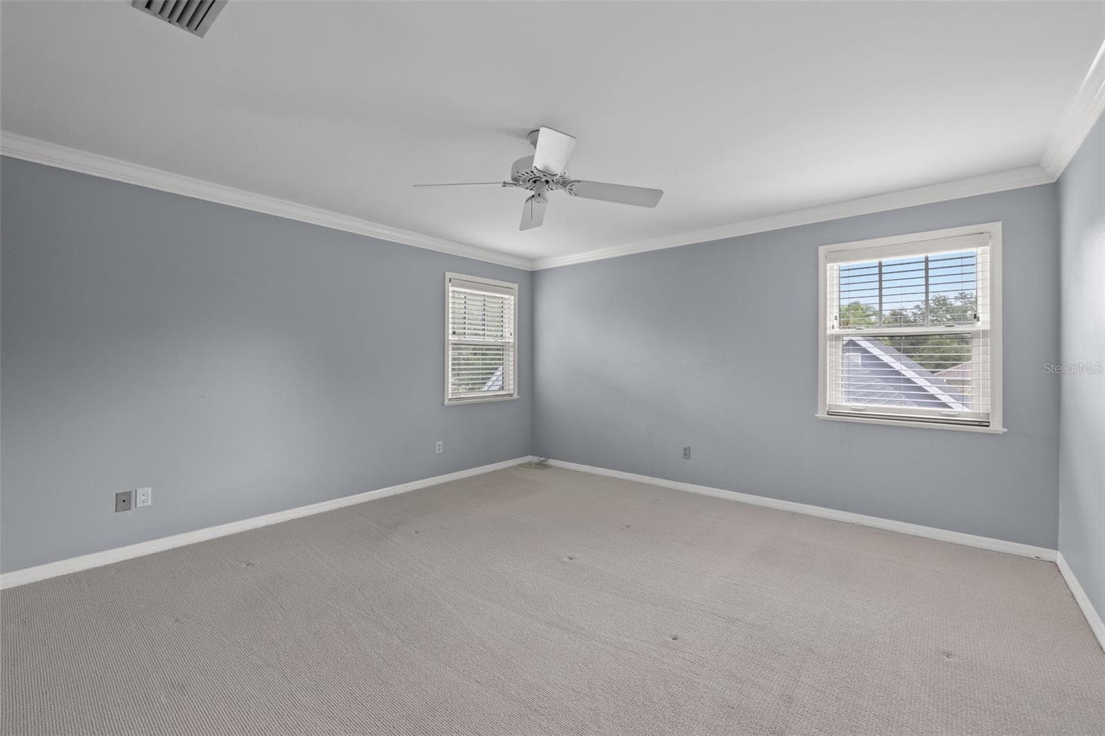 2nd floor bedroom with ensuite bathroom and walk in closet - 3233 W PARKLAND BLVD, TAMPA