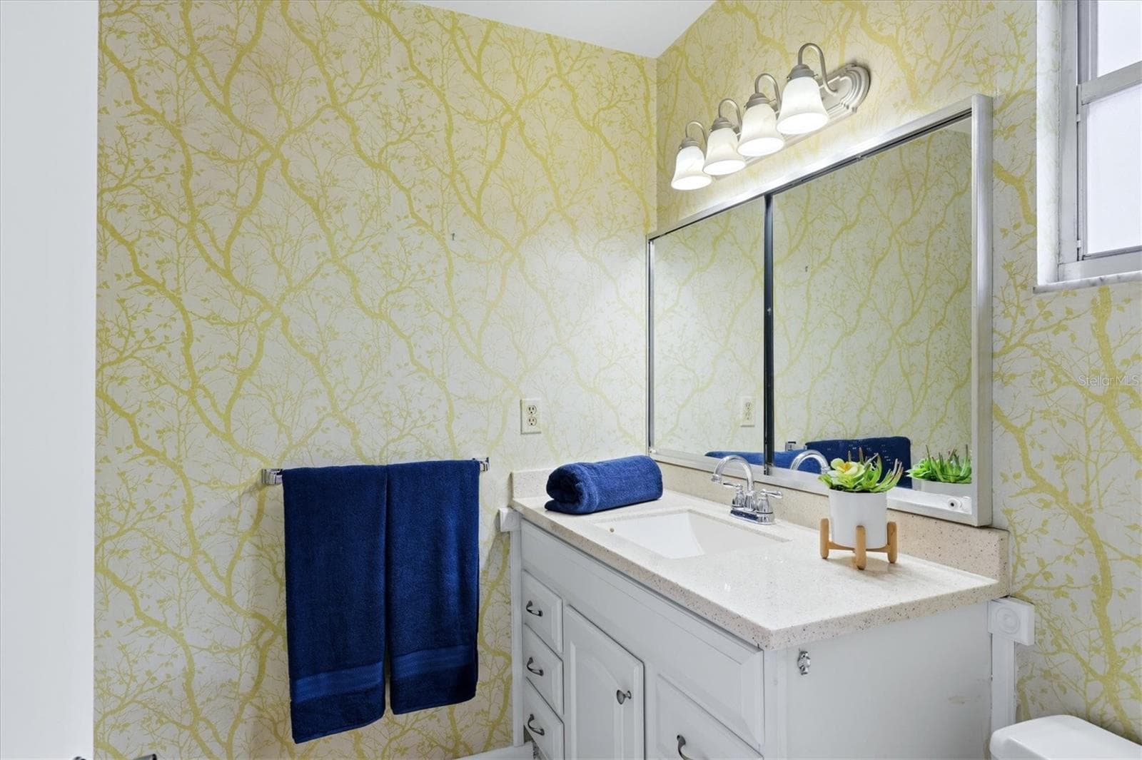 Primary bathroom - 3960 LAKESIDE RD #156, SARASOTA