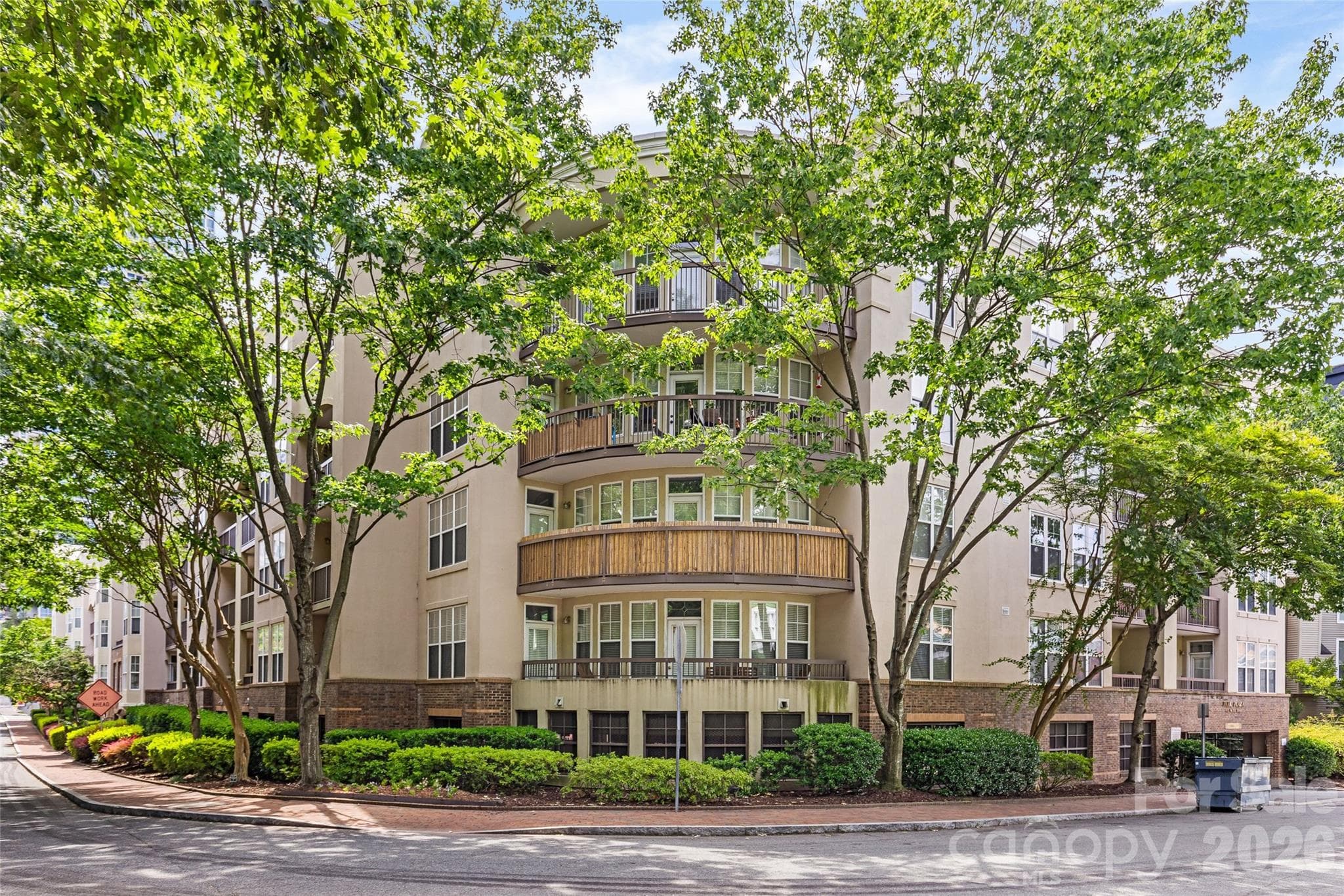 405 W 7th Street
