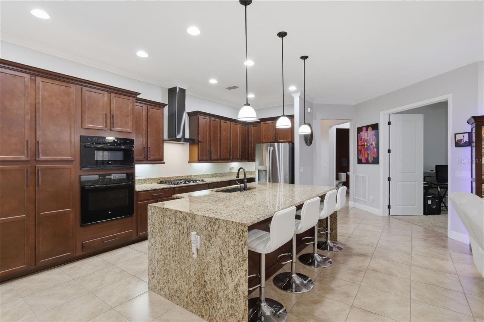 Single Family Residence at 273 SILVER MAPLE RD, GROVELAND, photo 8 of 57