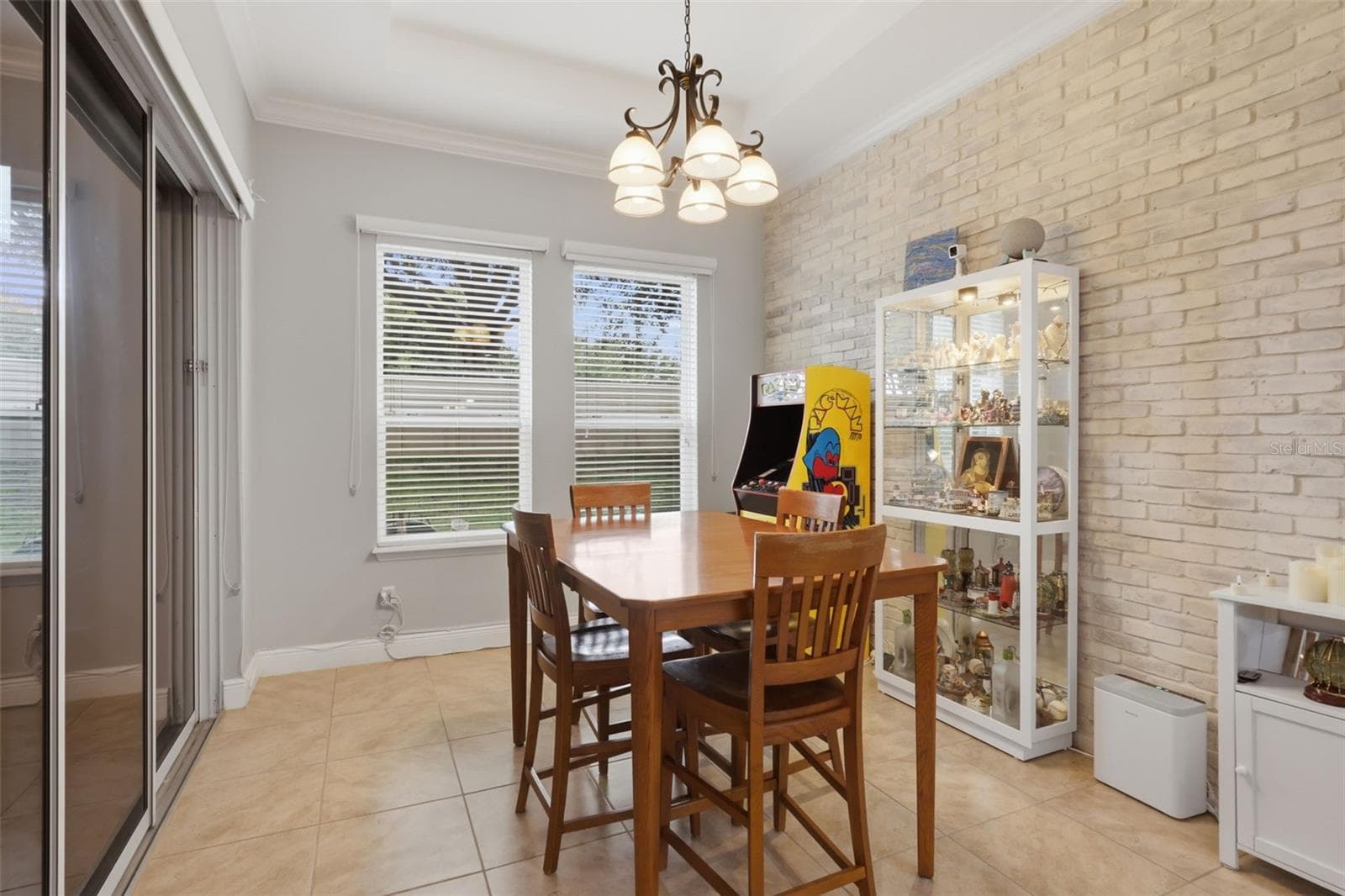 Single Family Residence at 273 SILVER MAPLE RD, GROVELAND, photo 11 of 57