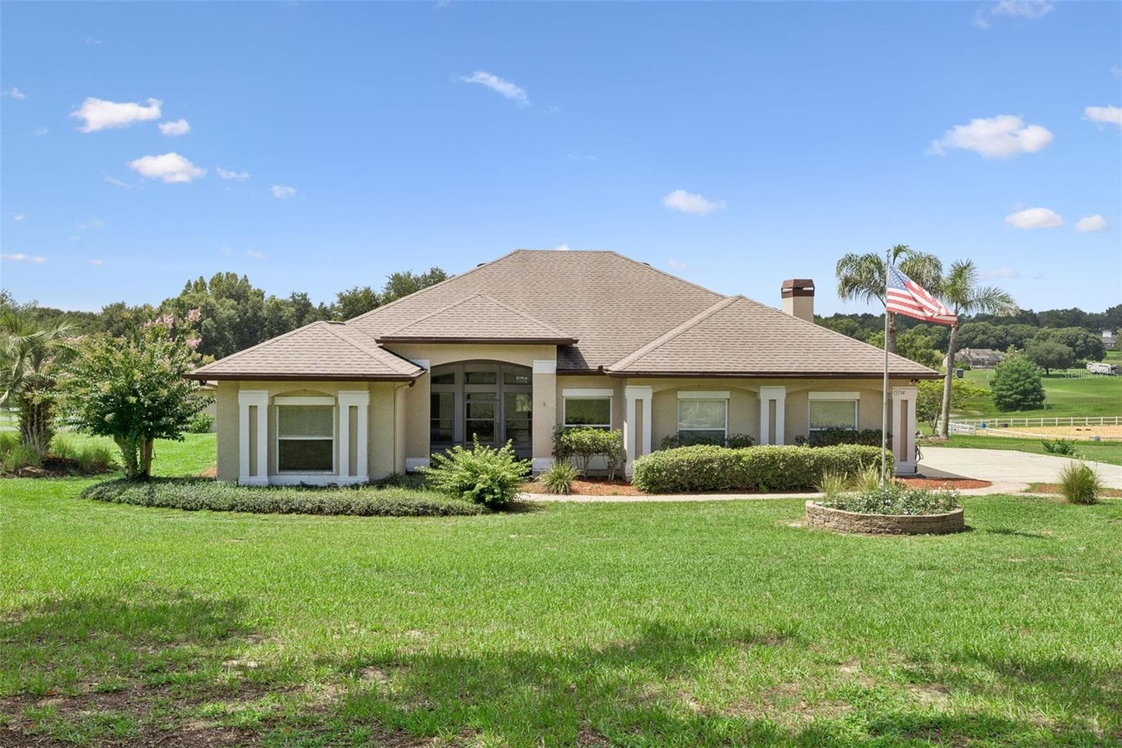 15734 THOROUGHBRED LN