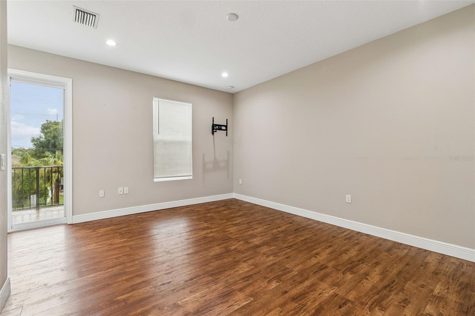 Single Family Residence at 8528 PATSY ST, TAMPA, photo 5 of 47