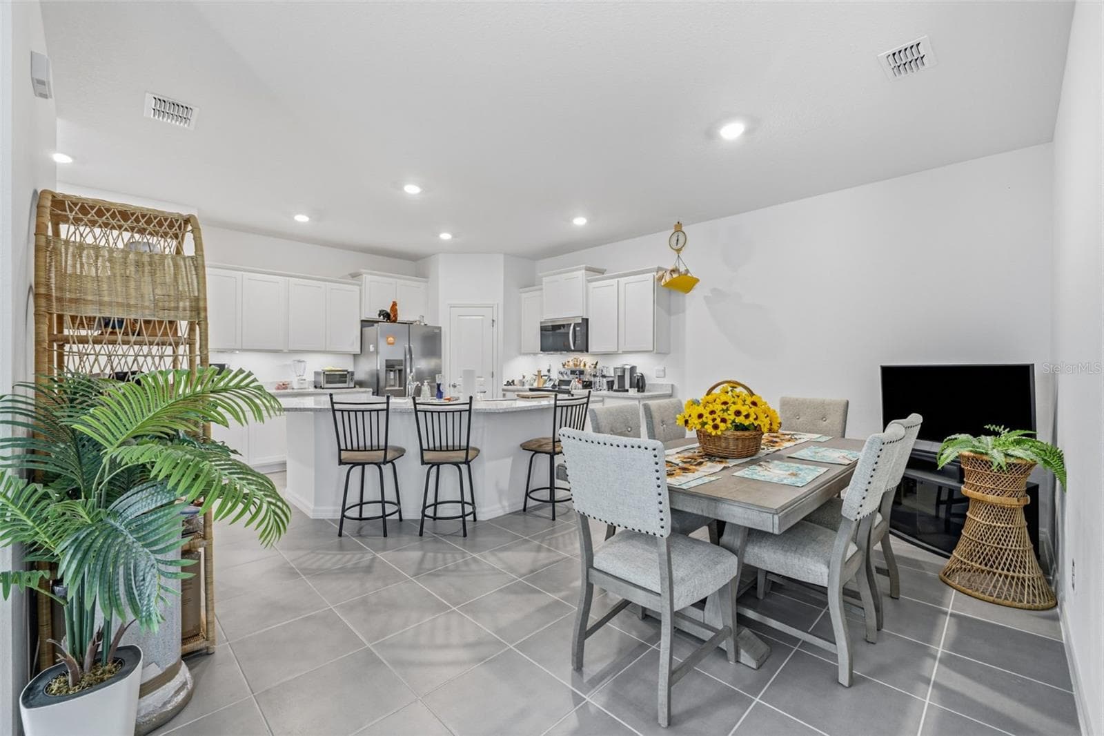 Villa at 2541 BENDING BONSAI DR, WESLEY CHAPEL, photo 12 of 35