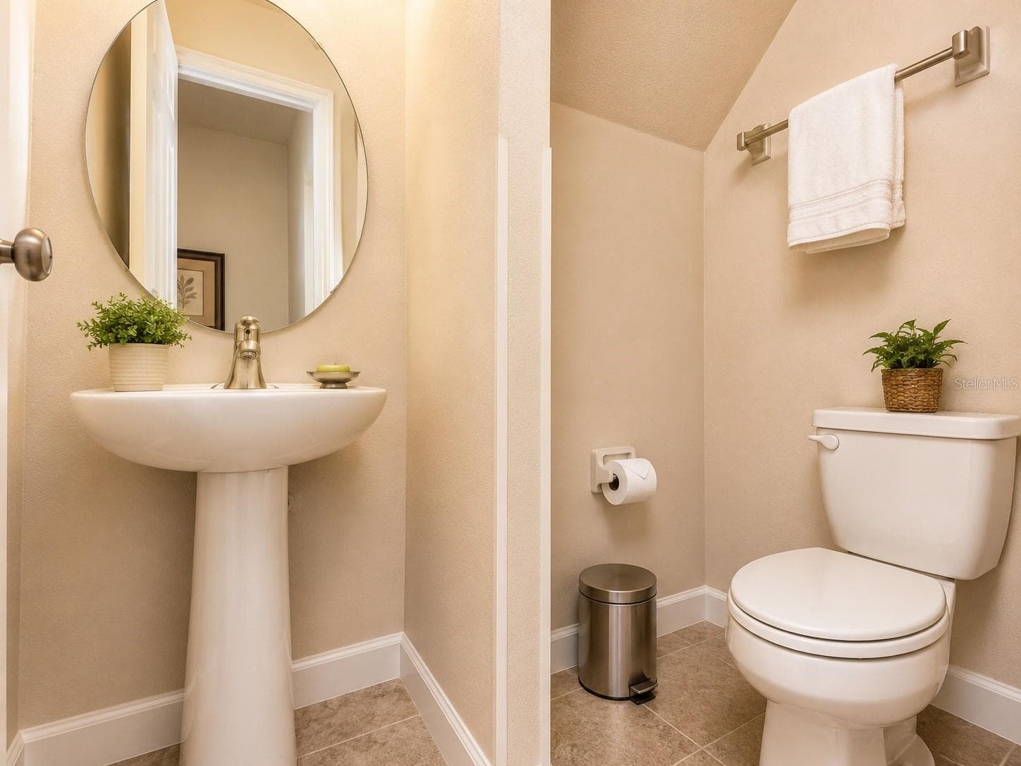 Single Family Residence at 1549 FAIRVIEW CIR, REUNION, photo 21 of 27