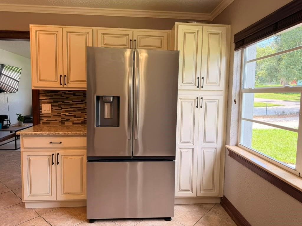 Single Family Residence at 1150 MAGNOLIA DR, ALTAMONTE SPRINGS, photo 9 of 26