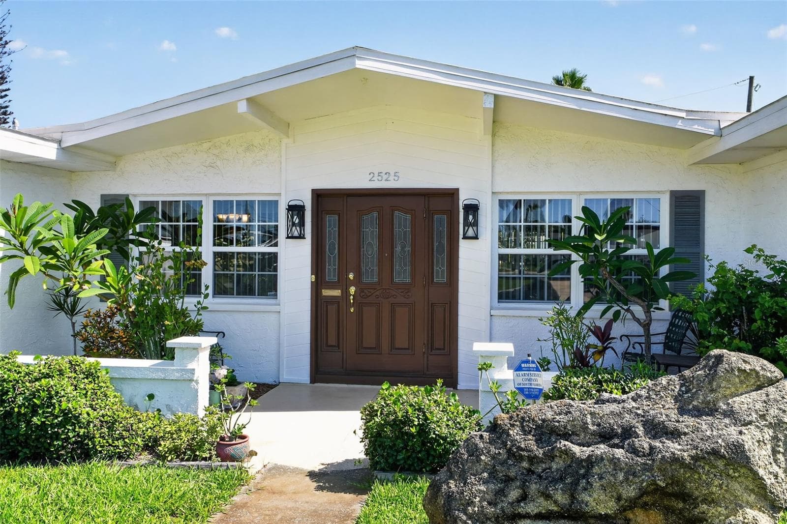 2525 CORAL WAY W