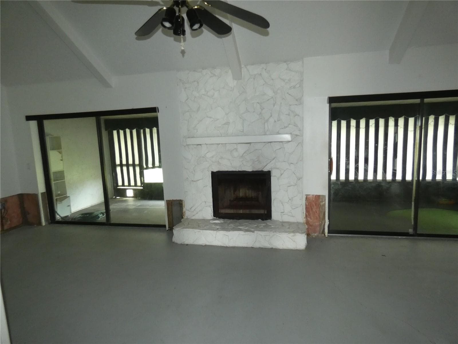Condominium at 6730 BEACH BLVD, HUDSON, photo 7 of 31
