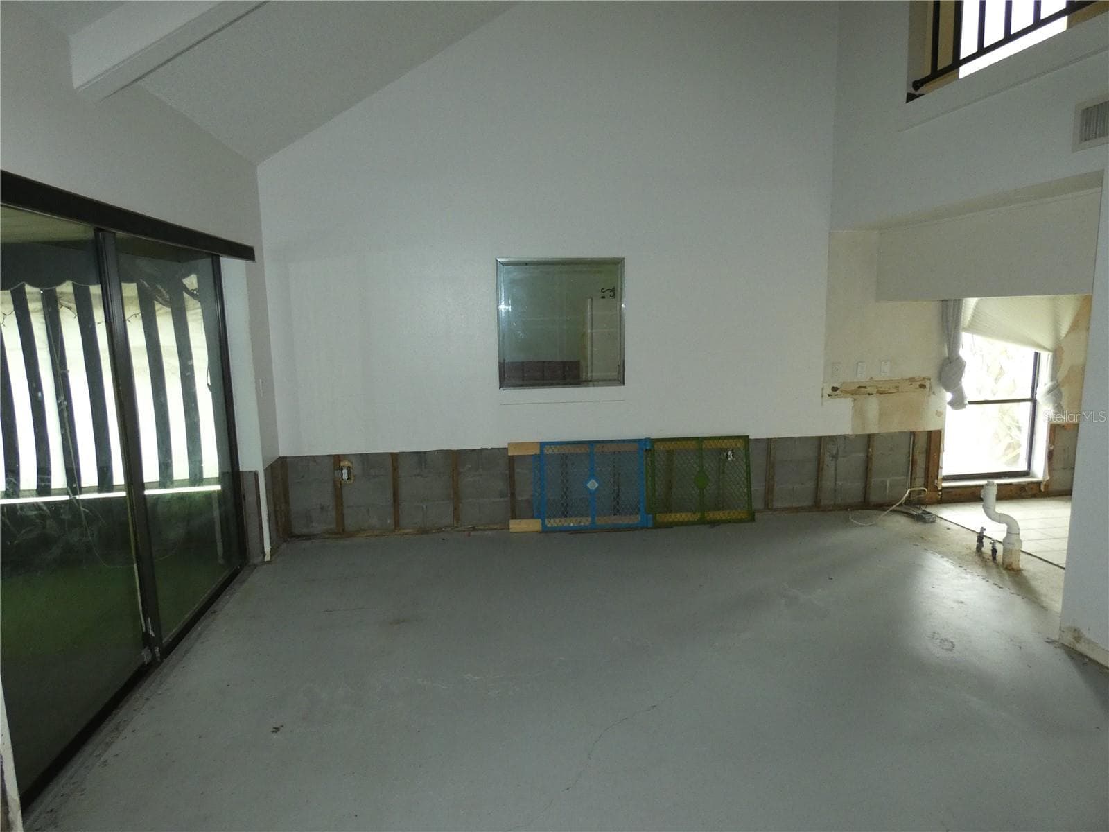 Condominium at 6730 BEACH BLVD, HUDSON, photo 9 of 31
