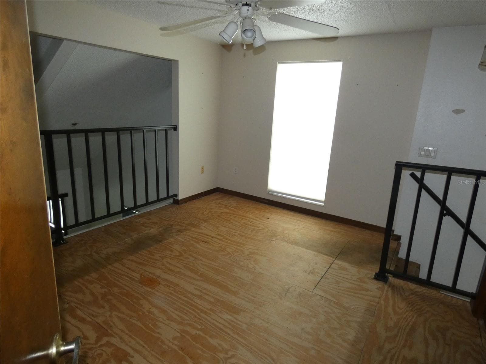 Condominium at 6730 BEACH BLVD, HUDSON, photo 13 of 31