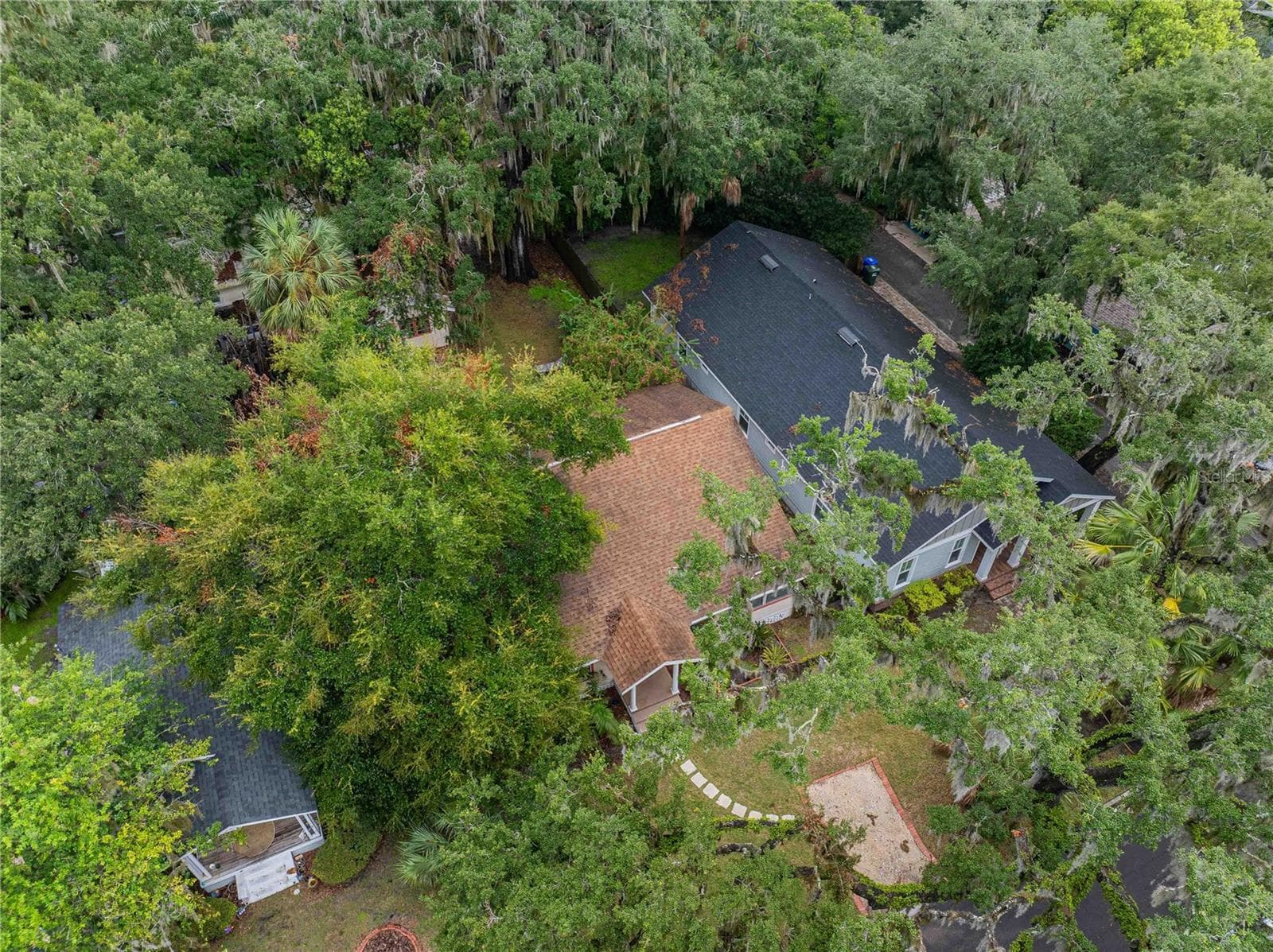 Single Family Residence at 828 OSCEOLA ST, LAKELAND, photo 7 of 31