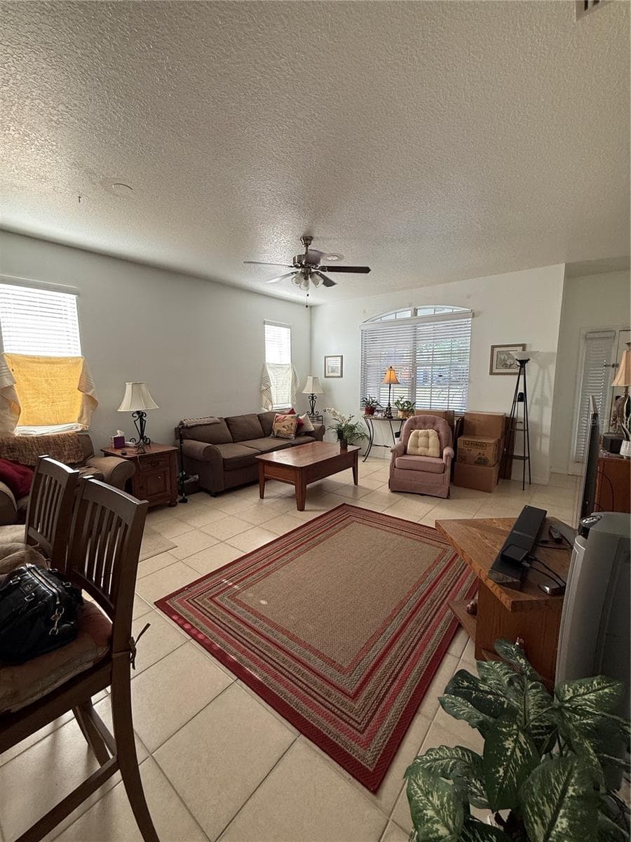 Single Family Residence at 3201 SUMMER CRUISE DR, VALRICO, photo 6 of 18