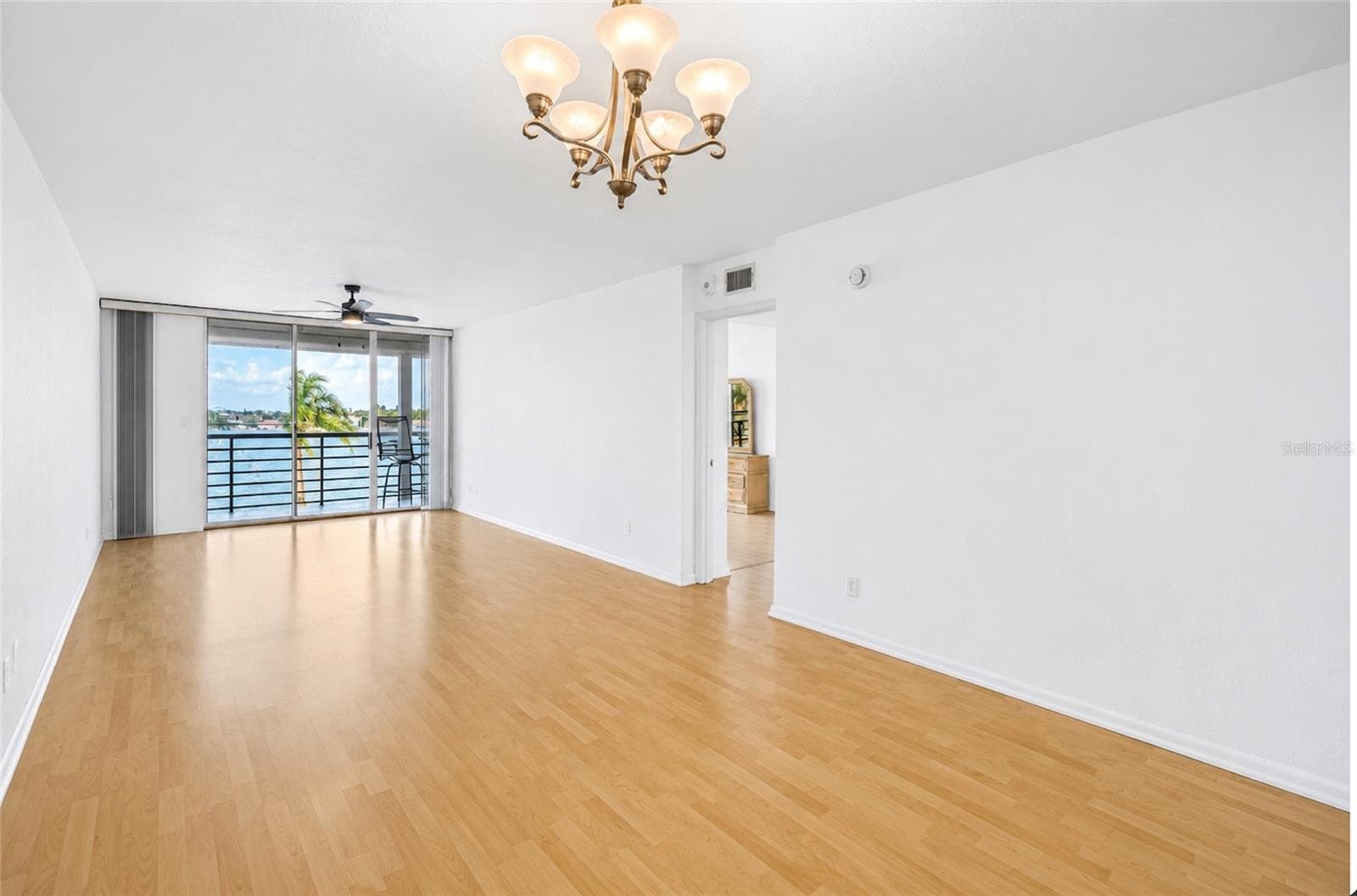 Living and Dining Combo - 6001 BAHIA DEL MAR CIR #428, ST PETERSBURG