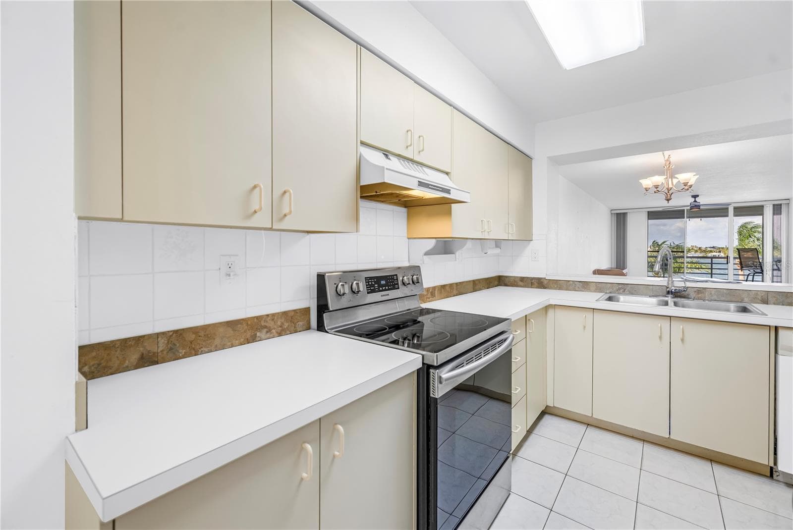 Kitchen 1 - 6001 BAHIA DEL MAR CIR #428, ST PETERSBURG